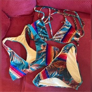Aviator nation velvet set of 3 Tropical Print Bikini Set with Rainbow Stripes-M